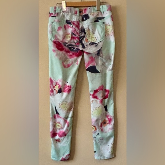 Material Girl| Fun Floral Multicolour Green/Pink Rose Pants Straight Jeans Sz 7 - Picture 4 of 7